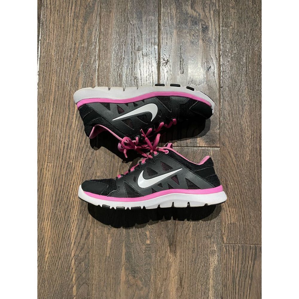 Nike Flex Supreme TR 2 Cross Trainers